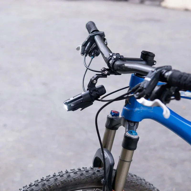 Fäste för ficklampa till GoPro