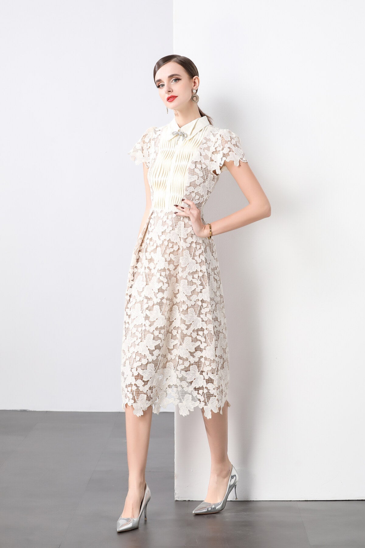 3D Floral Appliqué Bow Tie White Lace Midi Dress-2
