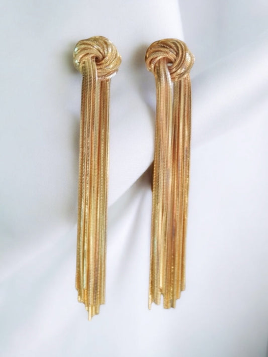 The Victoria earrings gold