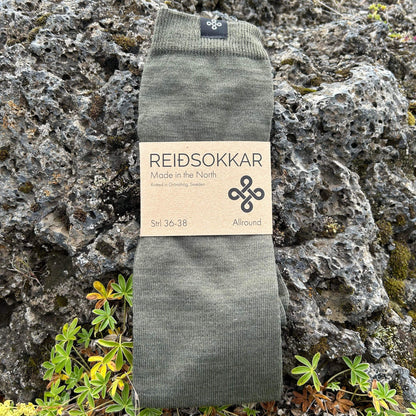 Ridstrumpa Allround Skogsgrön 75% Merinoull