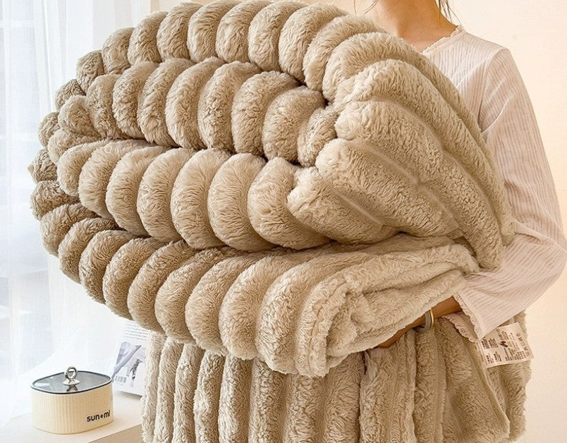 RÄFFLAD - Överkast