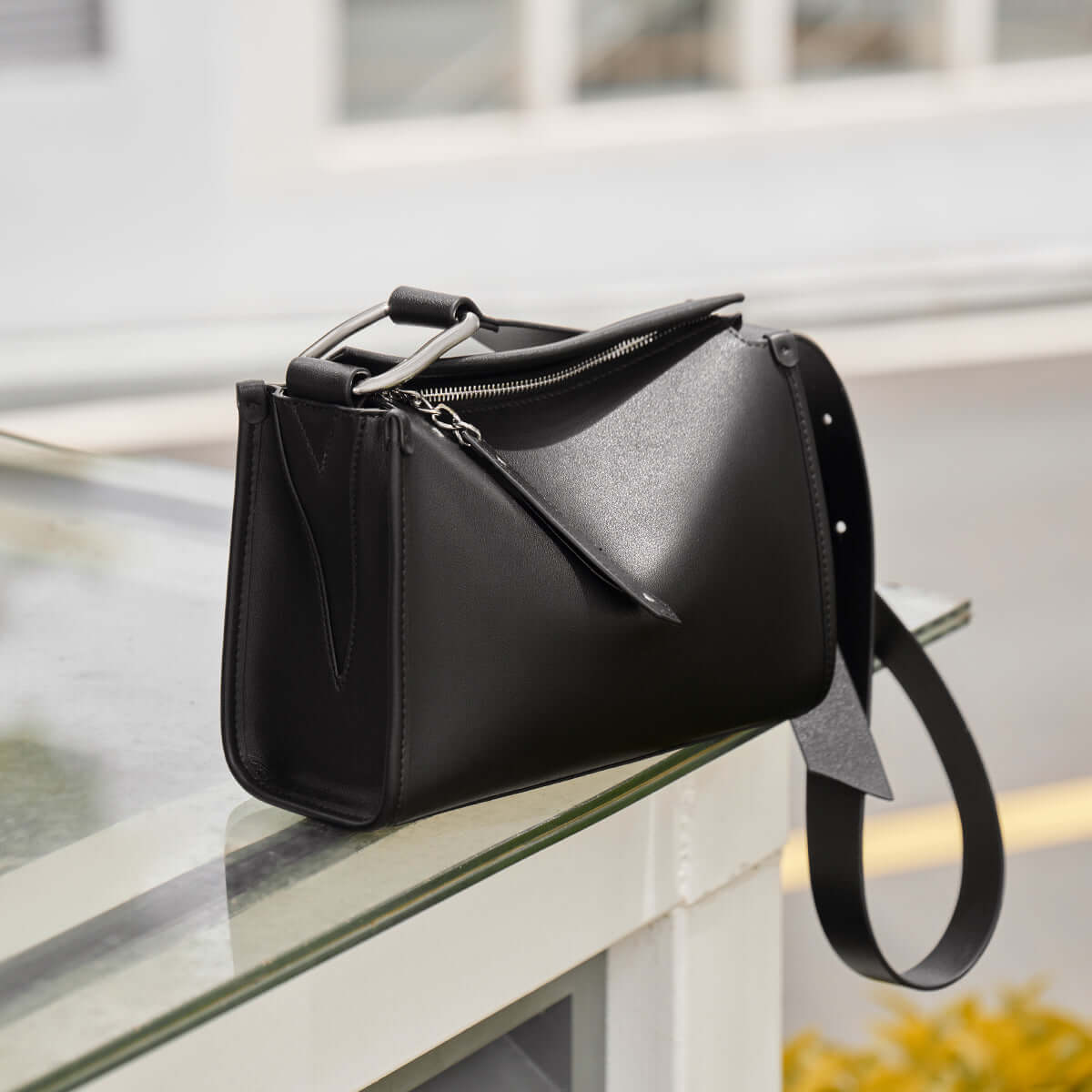 Classic Grace Shoulder Bag-4