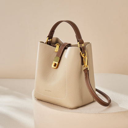 Elegant Multi-Seasonal Shoulder Bag-3